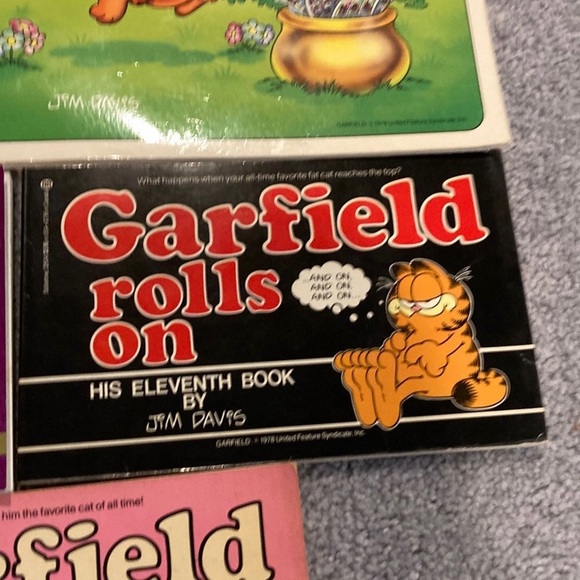 Garfield Comic Books - Picture 5 of 9
